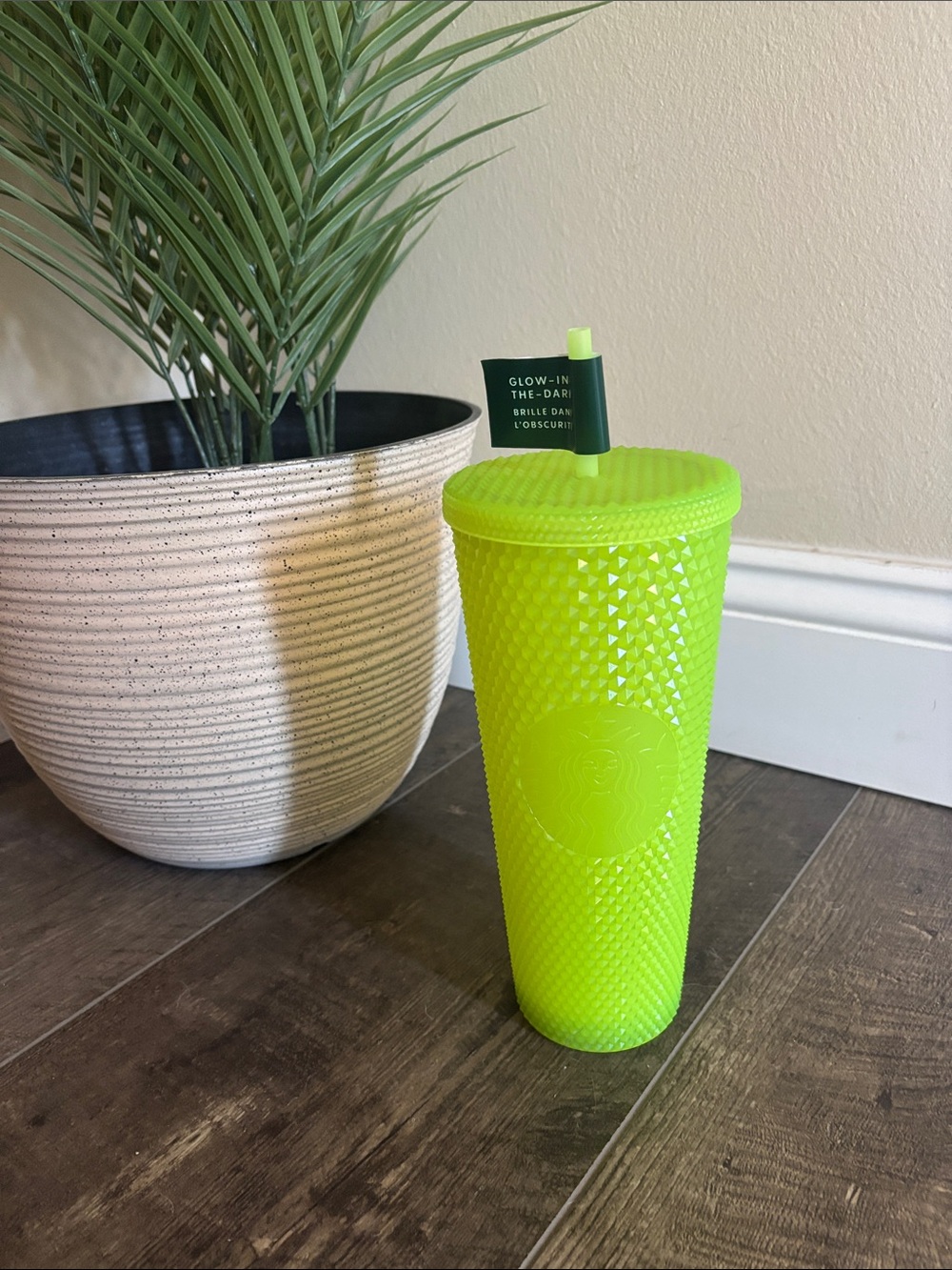 Starbucks Lemongrass Glow in the Dark Studded Venti Cold Cup Tumbler